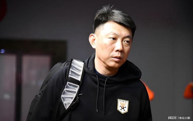 李金羽谈哈兰德在中国大量圈粉：好像没有愁事，一天乐呵呵的