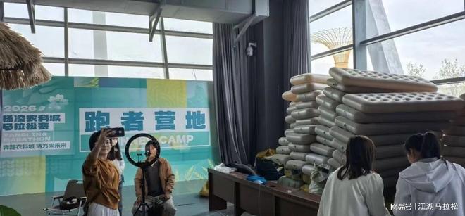 张本智和说以前国乒场下还3位高手，豪言要冲击世界第一