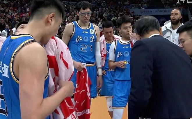又一个NBA级后卫?广东暴力双能卫打出身价,男篮未来最强一号位
