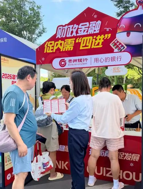 官方：武汉女足签下卢旺达外援让妮娜、美国外援格蕾丝