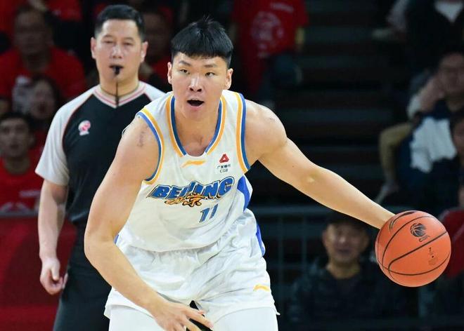 又一个NBA级后卫?广东暴力双能卫打出身价,男篮未来最强一号位