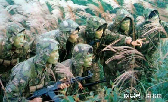 宇树上市庆功照流出 “投资教父”沈南鹏露面 与王力宏邻座相谈甚欢